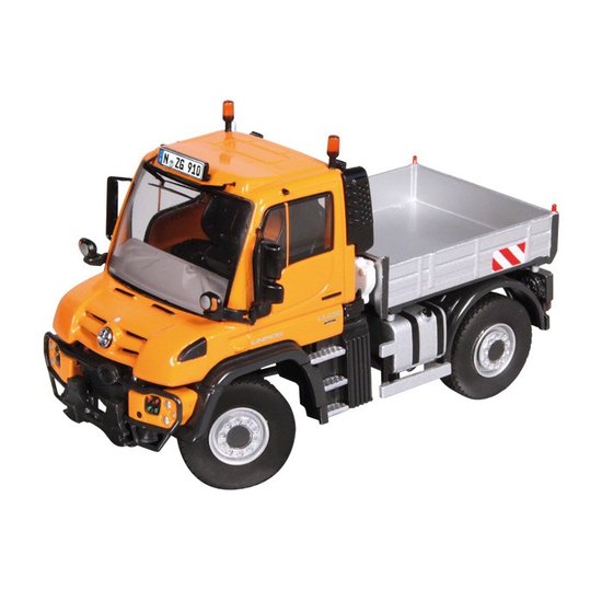 MERCEDES BENZ Unimog U400 orange.